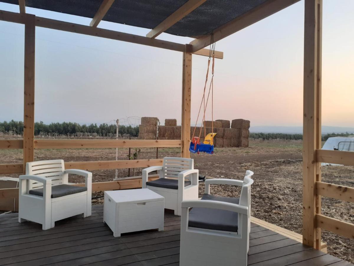אצל דוד בכפר Apartment Kfar Gidon Exterior photo
